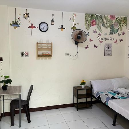 Airport Villamor Transient Rooms Manila Luaran gambar