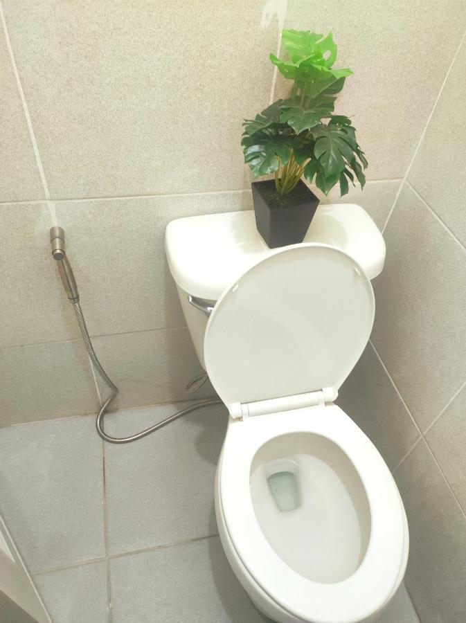 Airport Villamor Transient Rooms Manila Luaran gambar